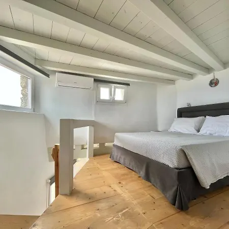 Crystal Aparthotel
